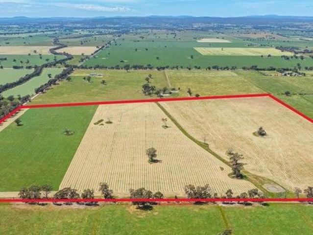 Cottage for sale in Springhurst, Victoria