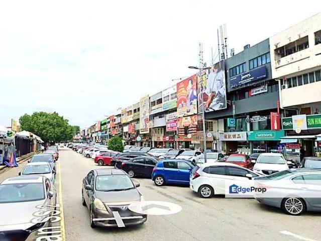 Shop for sale in Petaling Jaya, Petaling