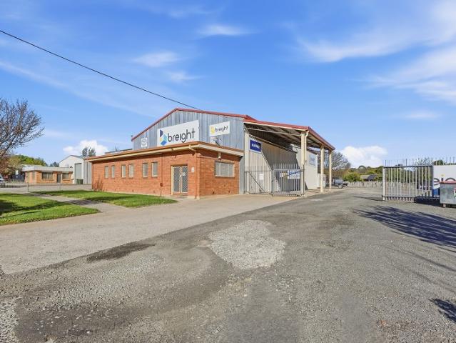 Warehouse for rent in Calare, Orange