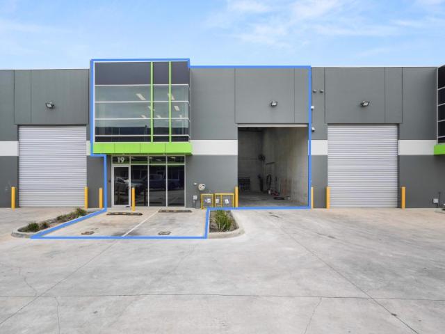 Warehouse for sale in Mangana Industrial Estate, Melbourne