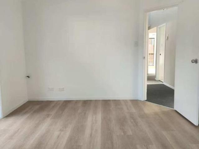 Office for rent in Toombul, Queensland