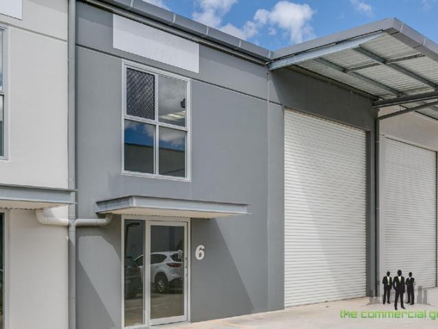 Warehouse for rent in Toombul, Queensland