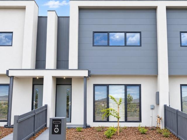 Townhouse for rent in Eden Gardens Estate, Melbourne