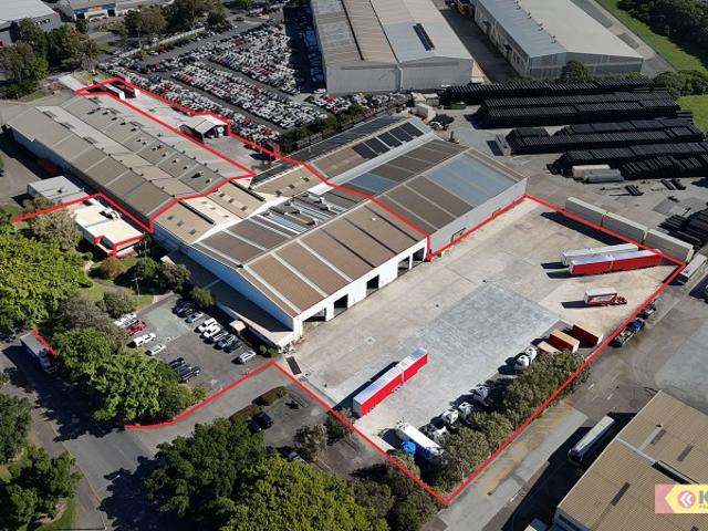 Warehouse for rent in Toombul, Queensland