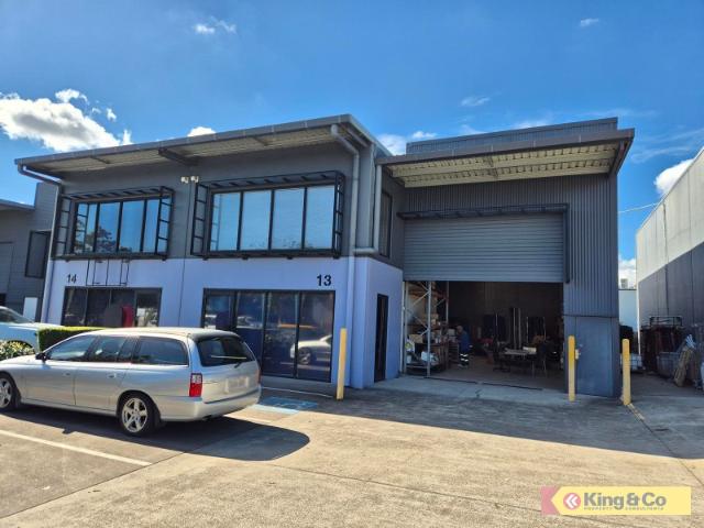 Warehouse for rent in Toombul, Queensland