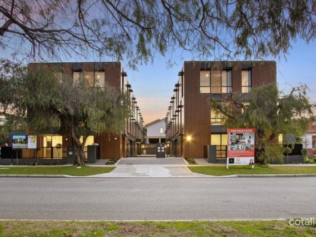 Townhouse for sale in Cockburn, Western Australia