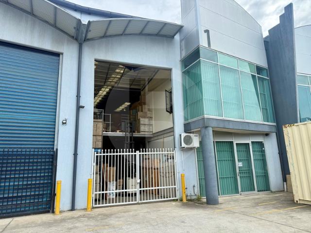 Warehouse for rent in Sydney, New South Wales