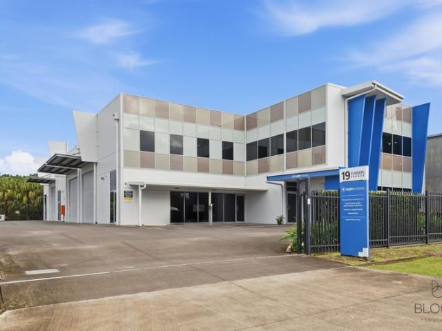 Warehouse for rent in Toombul, Queensland