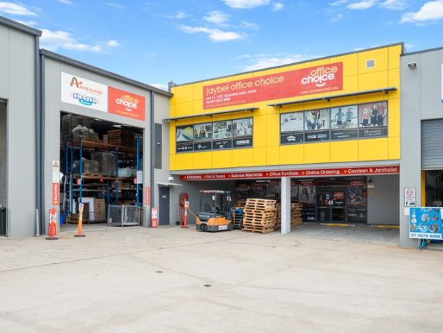 Warehouse for rent in Toombul, Queensland