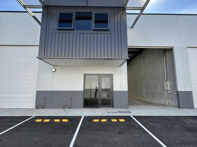 Warehouse for rent in Wattleup, Western Australia
