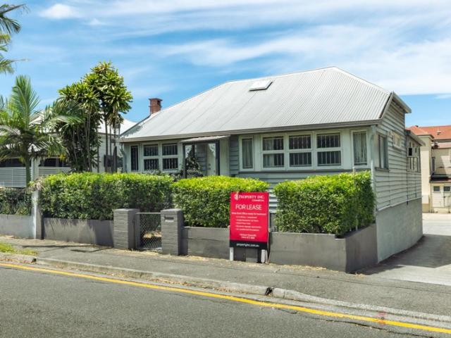 Retail for rent in Toombul, Queensland