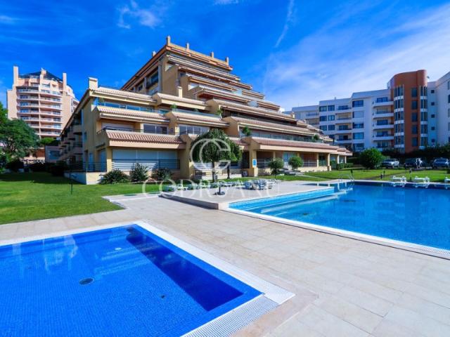 Apartamento alugar em Bairro do Rosário, Cascais