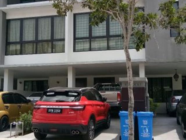 House for rent in Petaling, Alam Impian