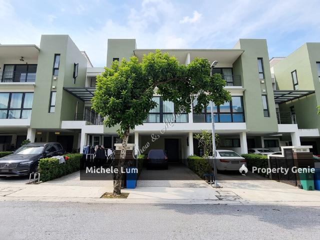 Townhouse for rent in Petaling, Alam Impian