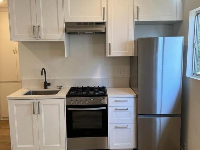 Apartment for rent in Canoga Park, California