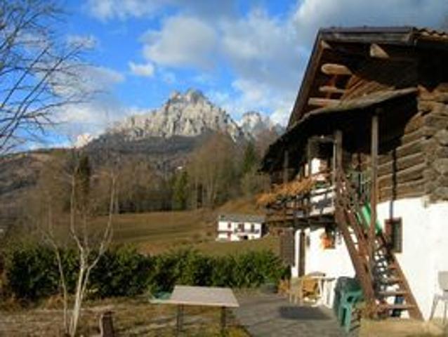 Villa Indipendente in affitto a Comunità di Primiero, Fiera Di Primiero