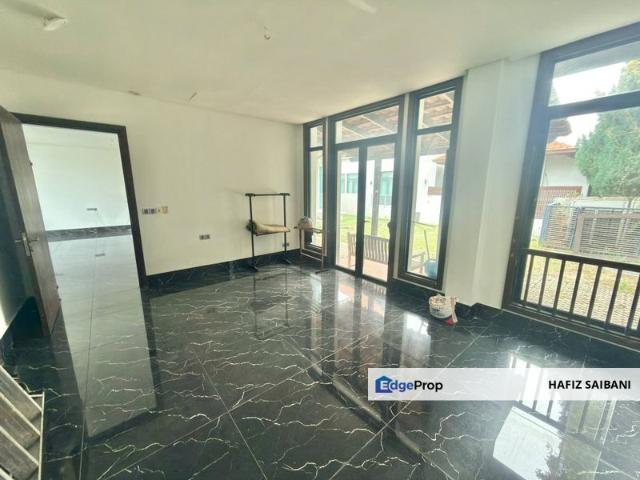 House for sale in Seksyen U8, Shah Alam