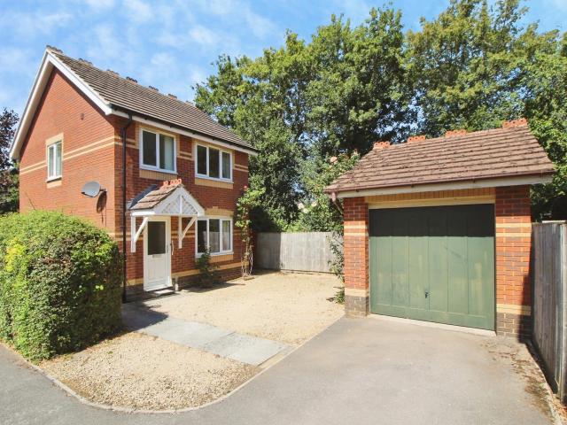 House for rent in Haydon End, Abbey Mead