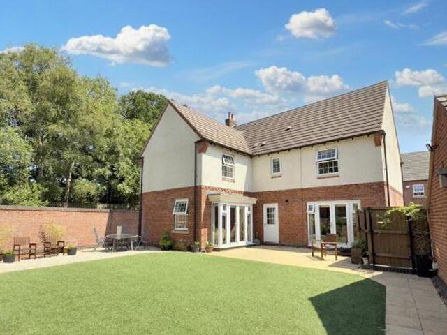 House for sale in Coalville, Leicestershire