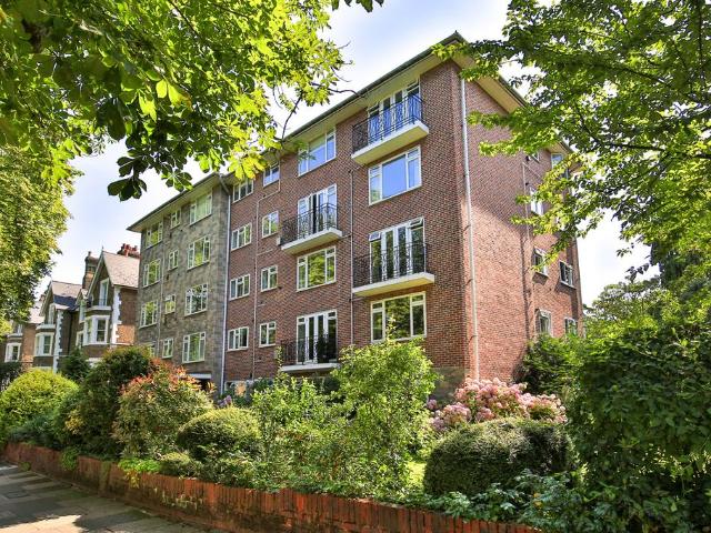 Apartment for rent in Kew, Greater London