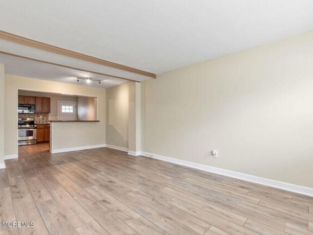 Condo for sale in Brick