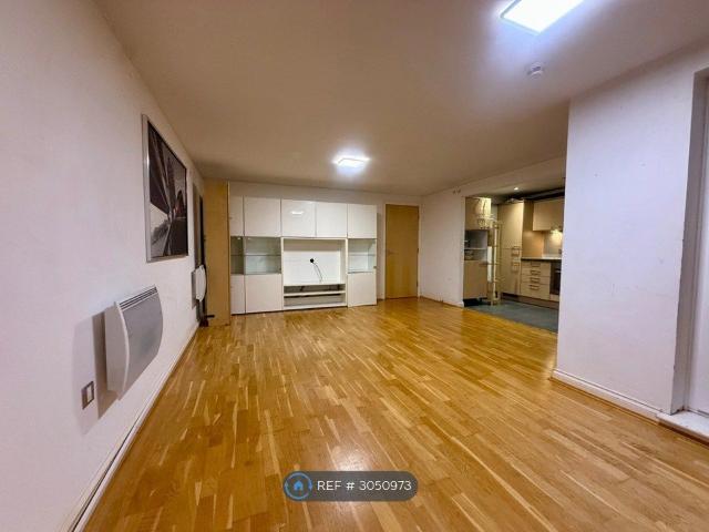 Apartment for rent in London Borough of Hounslow, Spring Grove