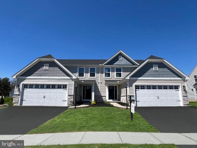 Townhouse for sale in New Buffalo, Pennsylvania