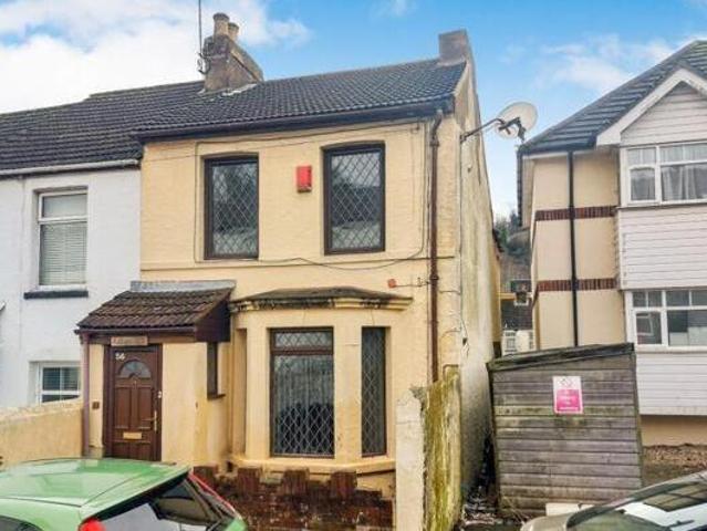 House for sale in River, Ash