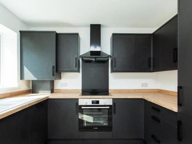 House for sale in River, Ash