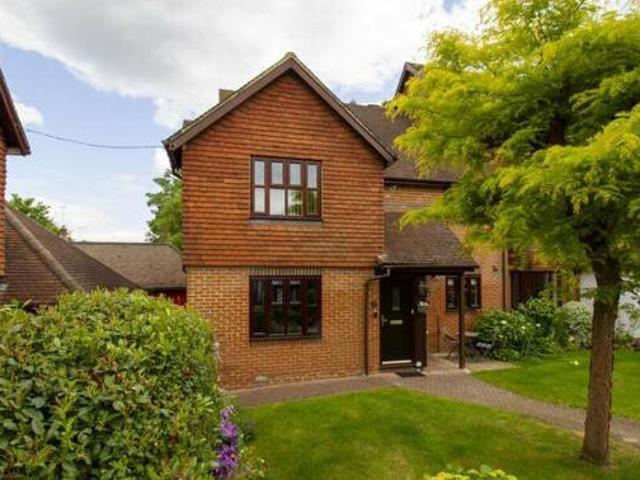 House for sale in Fleet, Hart