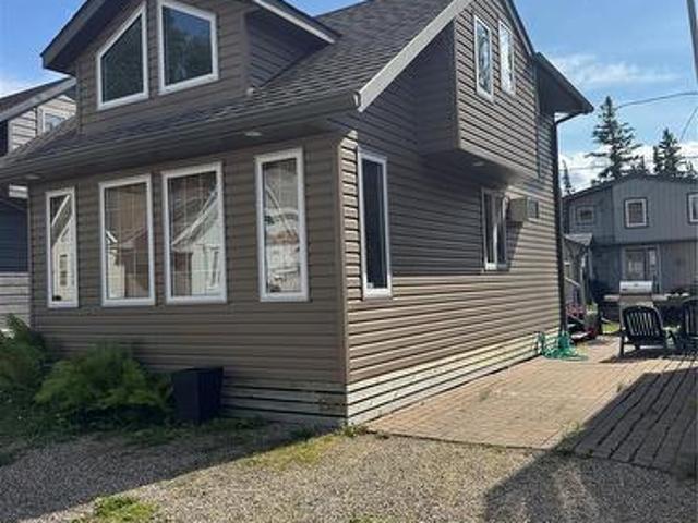 House for sale in Waskesiu Lake, Saskatchewan