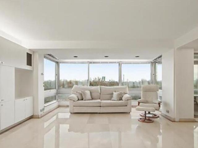 House for sale in City of London, Greater London