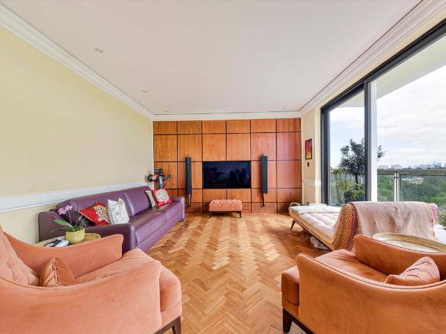 Apartment for rent in Primrose Hill, Greater London
