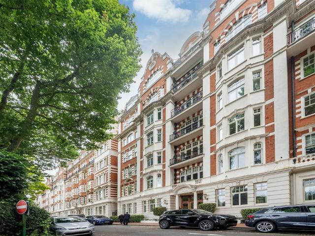 House for rent in St. John's Wood, Greater London