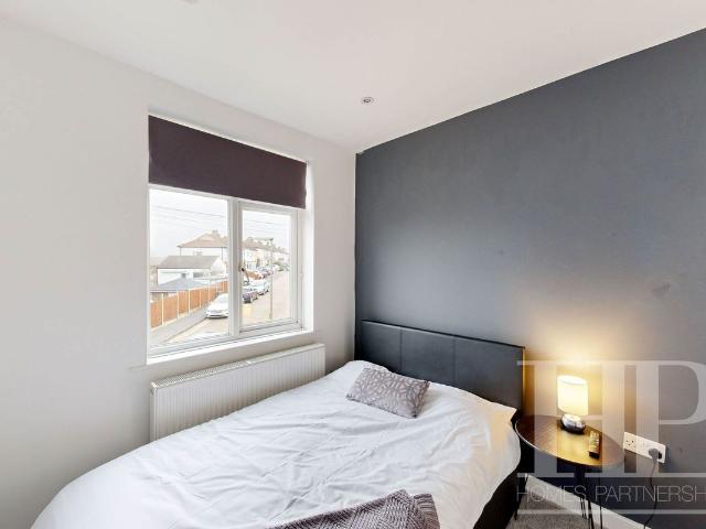 Room for rent in South Earlswood, Red Hill