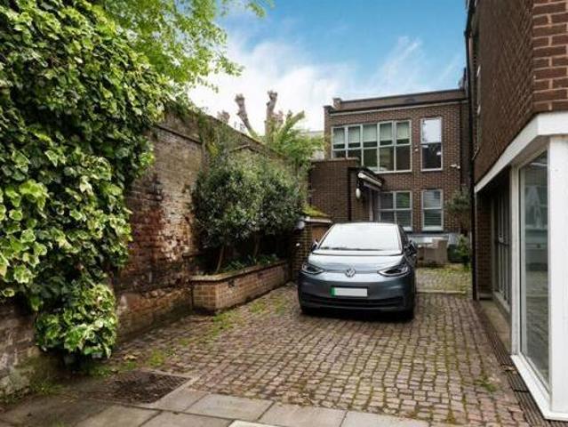 House for sale in Hertfordshire