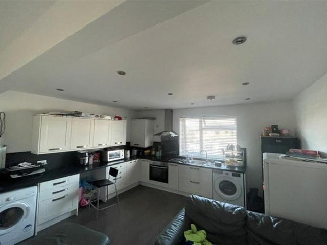 Apartment for rent in Prittlewell, Southend-on-Sea