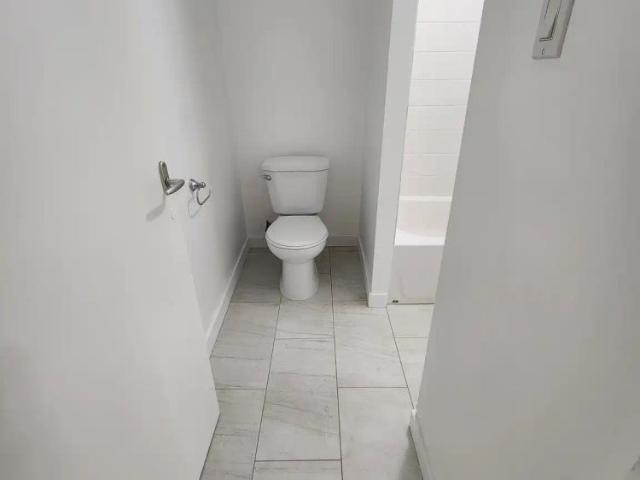Apartment for rent in Downtown, New Westminster