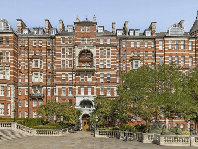Apartment for rent in Knightsbridge, Greater London