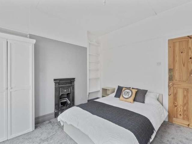 Room for rent in Lipson Vale, Plymouth