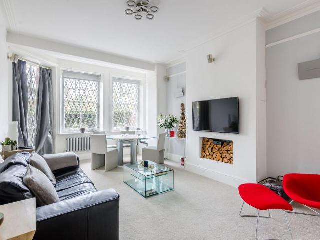 House for rent in Battersea, Greater London