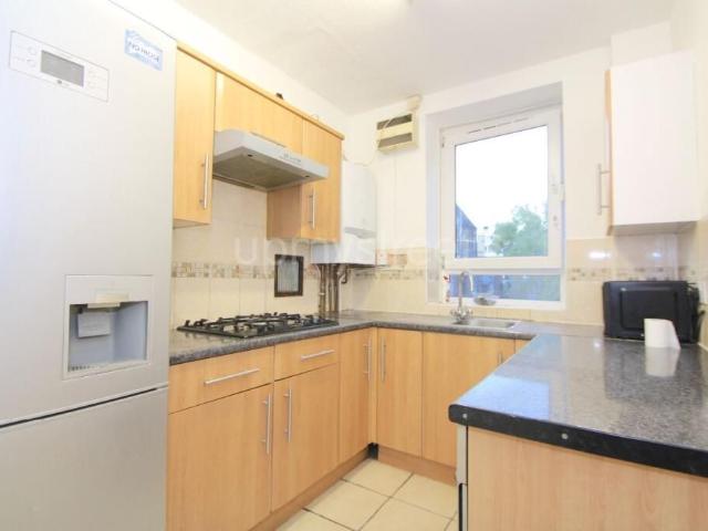 Apartment for rent in Maitland Park, Greater London