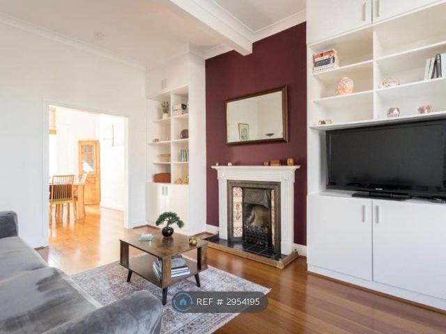 House for rent in Chalk Farm, Greater London