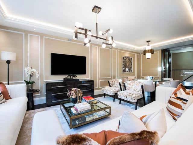 Apartment for rent in South Kensington, Greater London