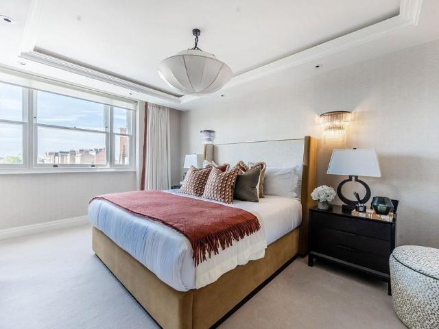 Apartment for rent in South Kensington, Greater London