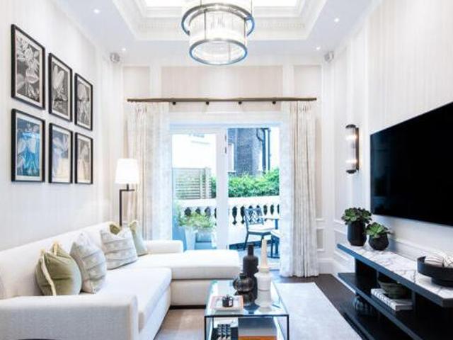 House for sale in Lyons, Greater London