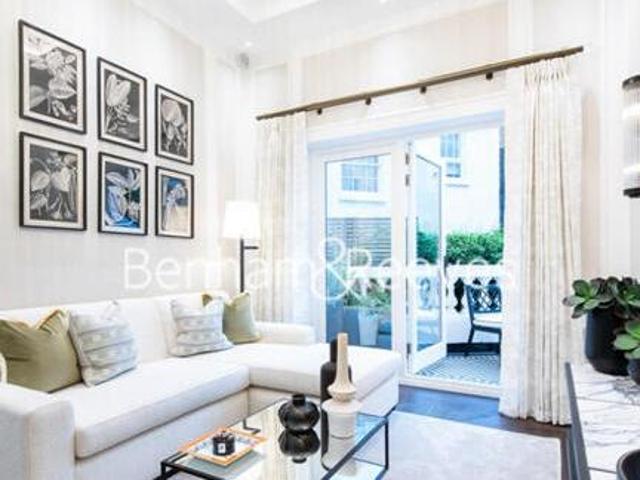 House for sale in Lyons, Greater London