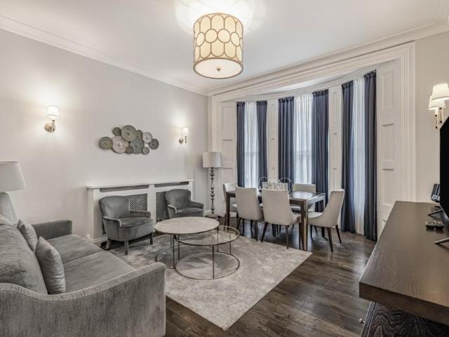 Apartment for rent in South Kensington, Greater London