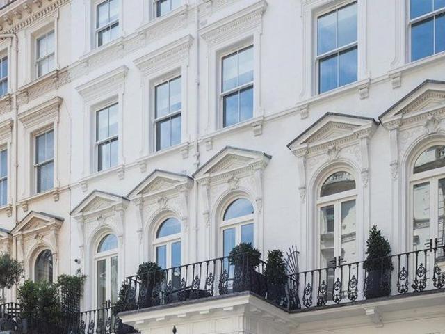 Apartment for rent in South Kensington, Greater London