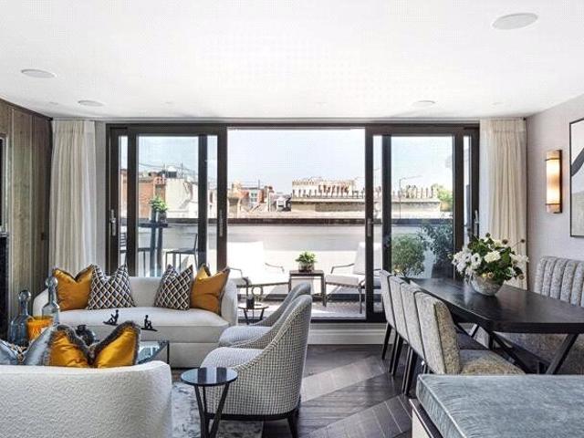 Apartment for rent in South Kensington, Greater London